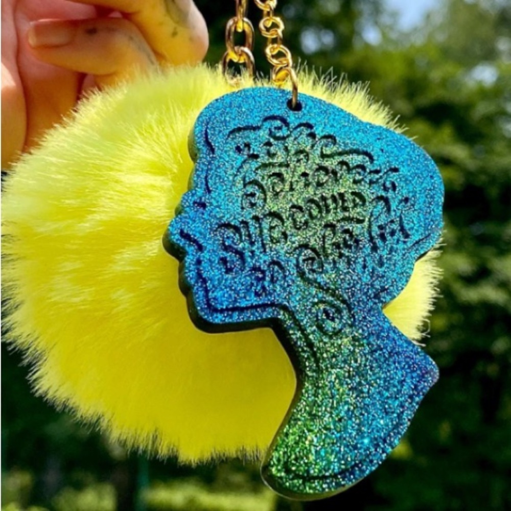 ✨Simple Keychain✨ - Picture 3 of 3